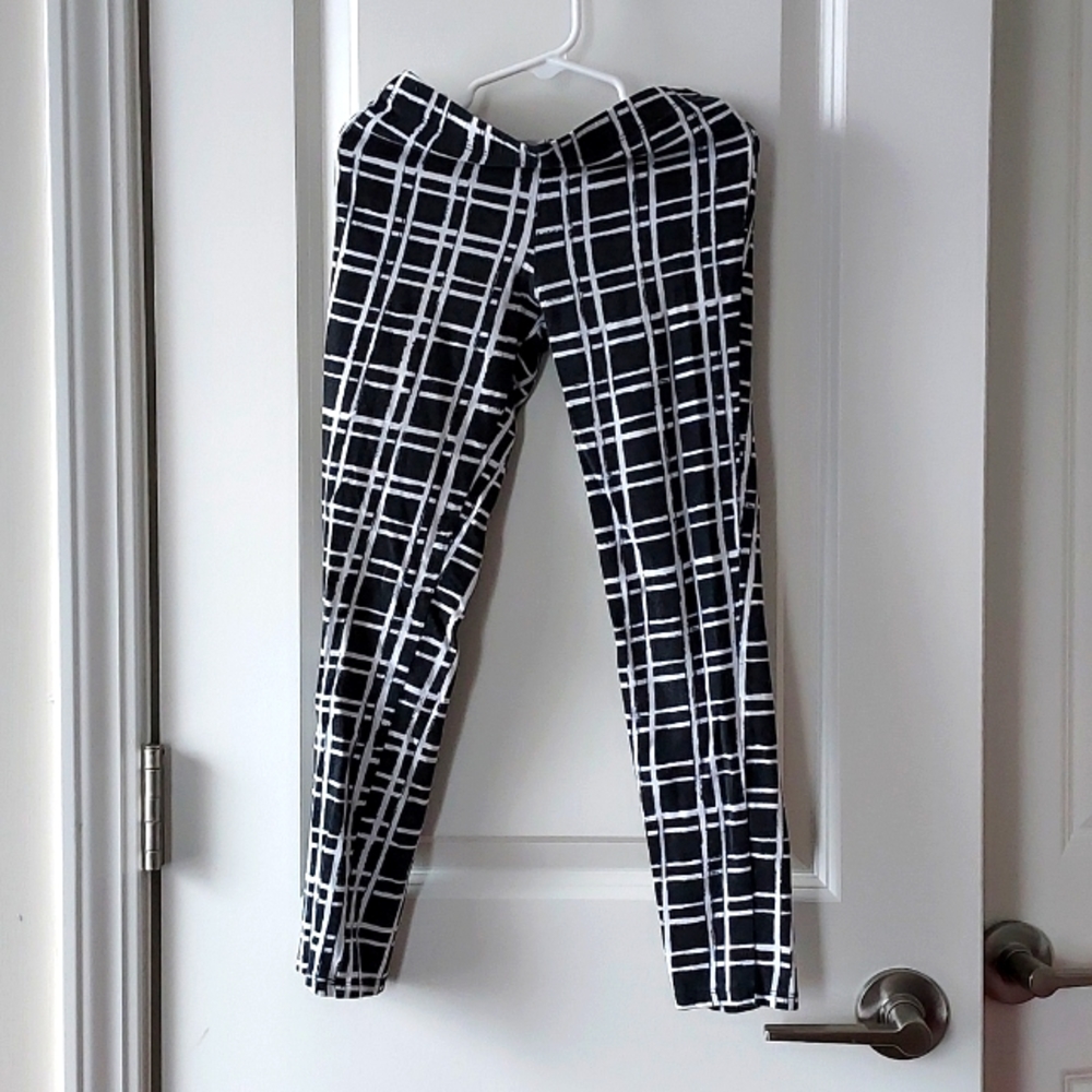 Total girl long pants checkered black/white small